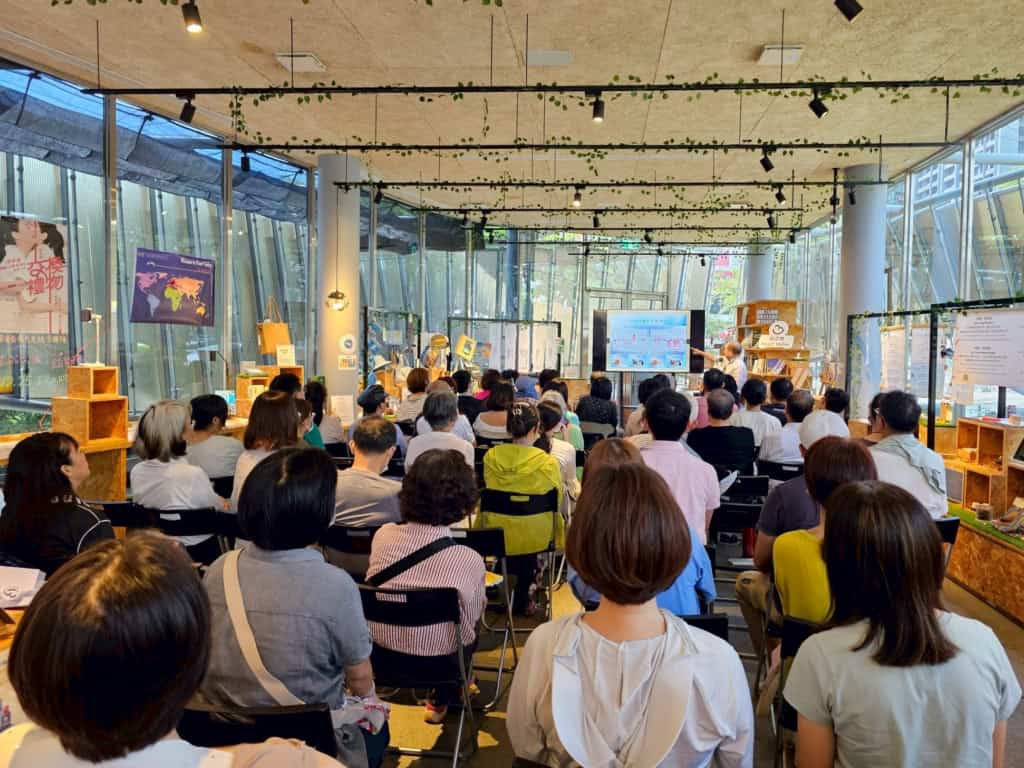 Line album 2025.6.8台中心之谷吳老師說明會 250609 179